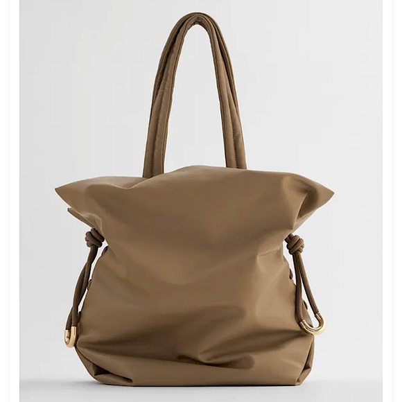 Zara Handbags - NWT Zara Bucket Bag